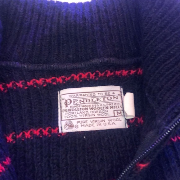 Pendeleton Mens Zip Blue Cardigan Sweater withRed Horizontal Stripes,Size Medium - Picture 2 of 3